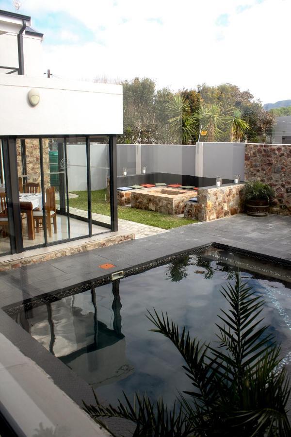 Elizabeth House Hotel Hermanus Bagian luar foto