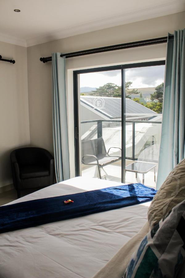 Elizabeth House Hotel Hermanus Bagian luar foto