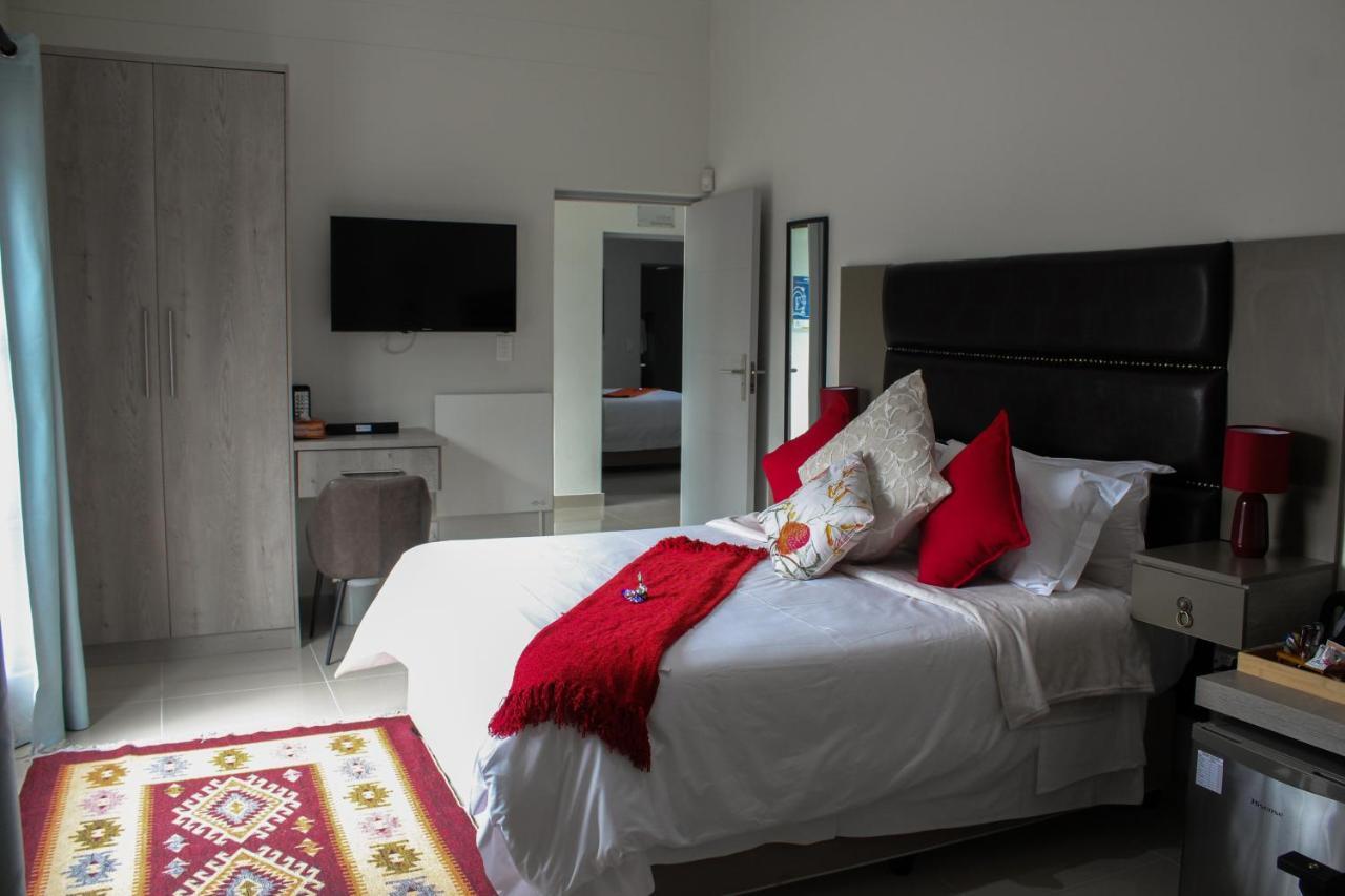 Elizabeth House Hotel Hermanus Bagian luar foto