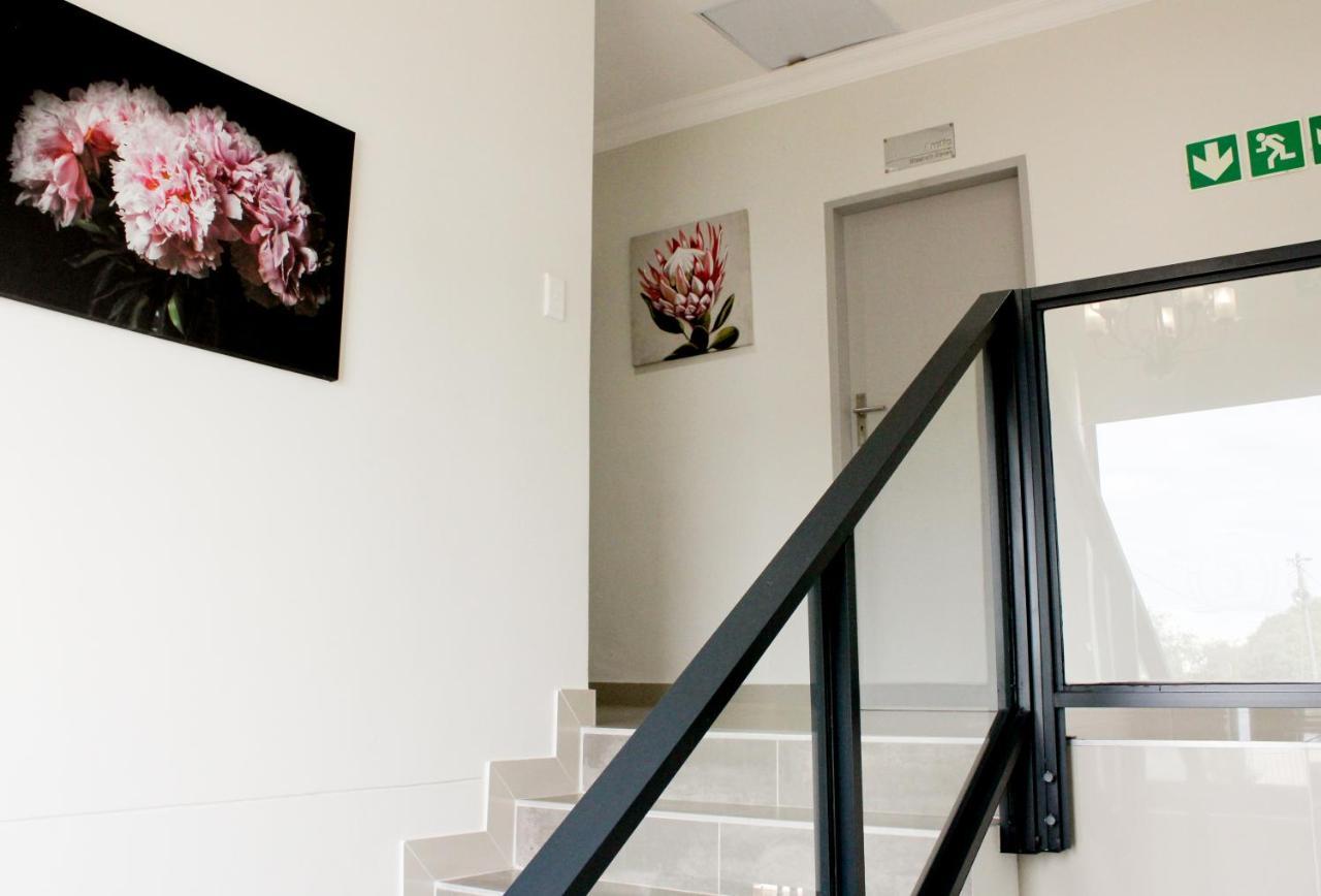 Elizabeth House Hotel Hermanus Bagian luar foto