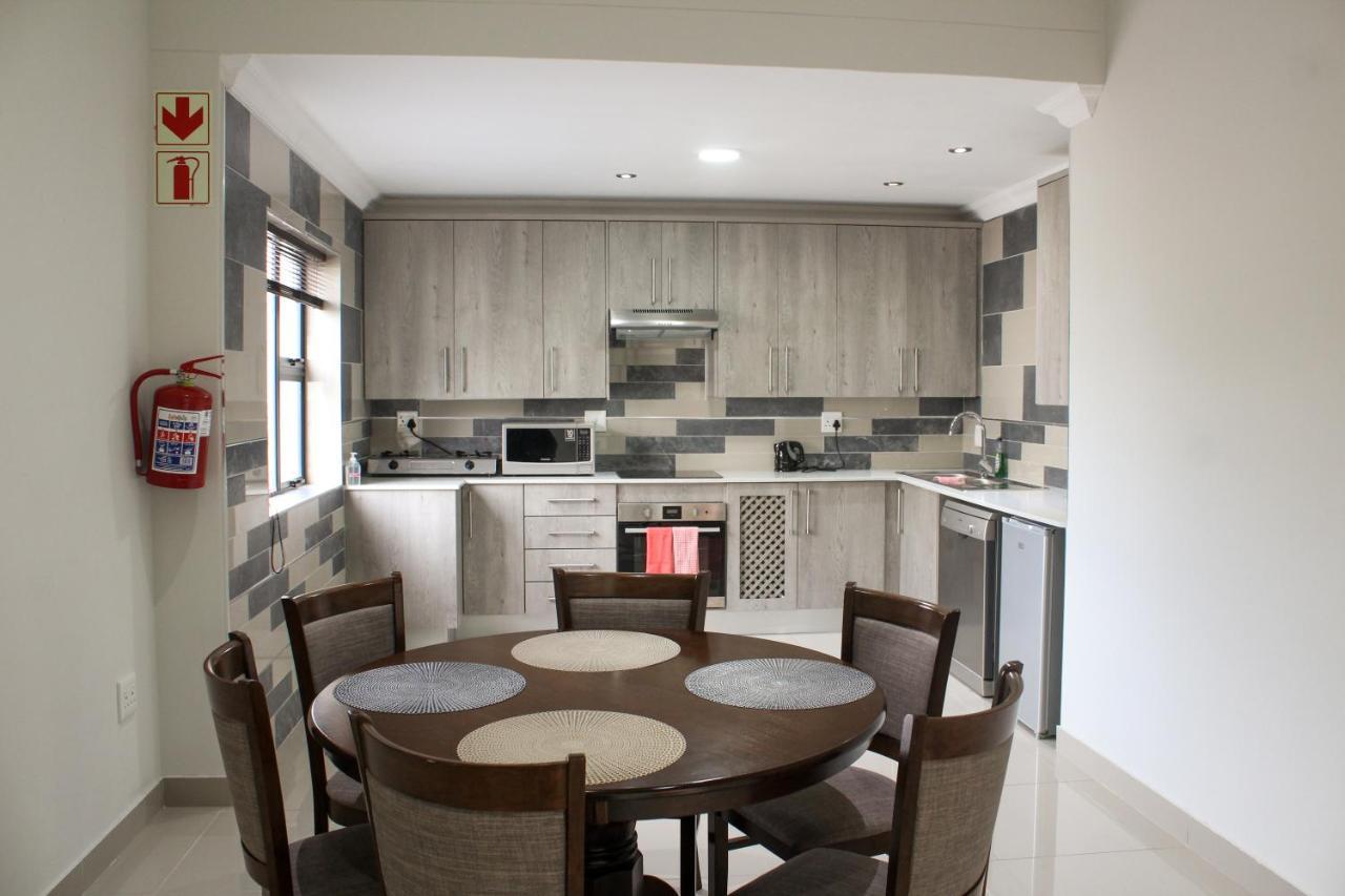Elizabeth House Hotel Hermanus Bagian luar foto